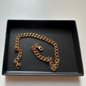 men’s or women’s gold chain